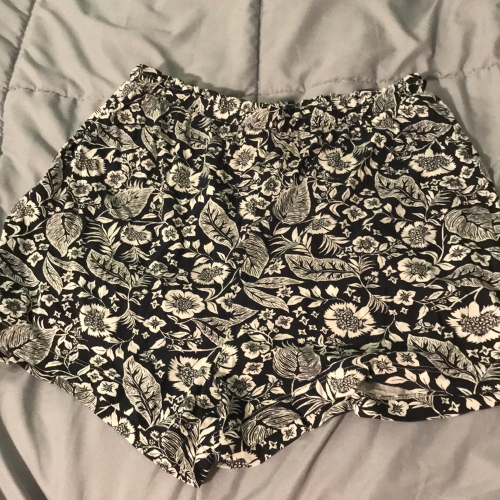 H&M women’s shorts